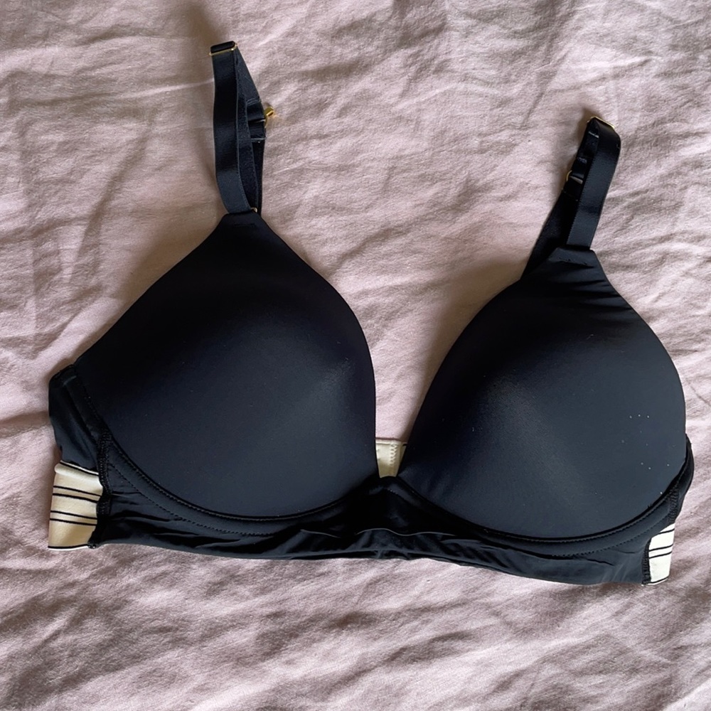 Lively plunge no wire bra
